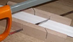 Cum să clei frontiera de plastic la tavan
