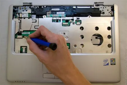 Как да се разглобява и почистване на Dell Inspiron 1525 лаптоп - ноутбук