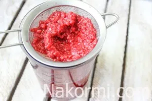 Hogyan készítsünk egy málnaecet otthon recept egy fotó