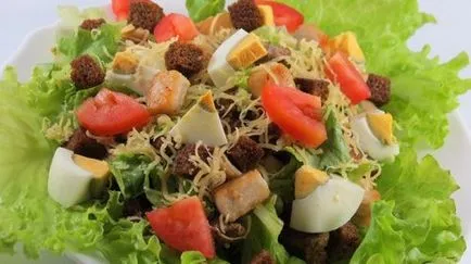Cézár saláta csirkével és krutonnal klasszikus recept egy finom saláta - A legfrissebb hírek