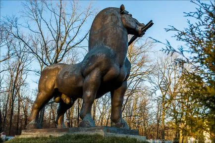 Cele mai multe monumente originale ale animalelor din regiunea Voronej