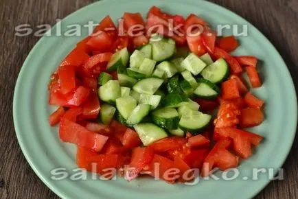 салата с риба тон с домати и краставици