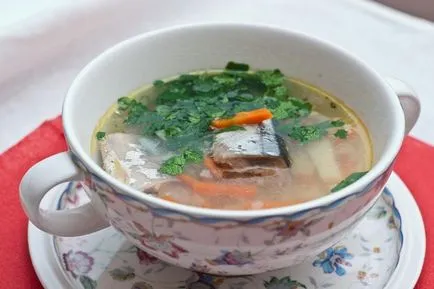 Főzni levest konzerv makrélacsuka egyszerű, finom és egészséges leves receptek