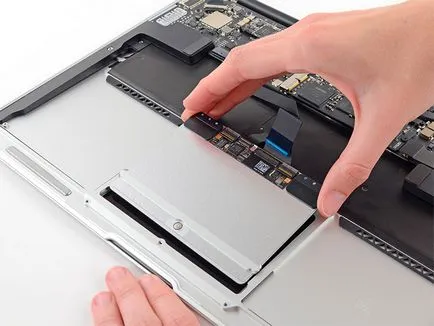 Hogyan cseréljük ki a touchpad a MacBook Pro