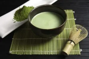 Brewing мач чай (Matcha) Чай-на-Чай