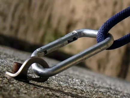 Carabiner mászásra típusú és strukturális különbségek