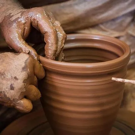 Proprietățile materialului ceramic, tehnologia de fabricare, aplicare