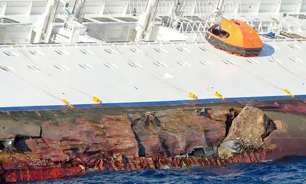 Colapsul navei de croazieră Costa Concordia, știri fotografie
