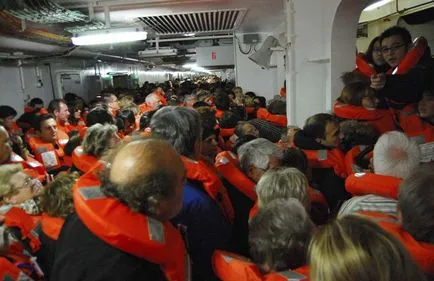 A összeomlása a hajó Costa Concordia, fotó hírek