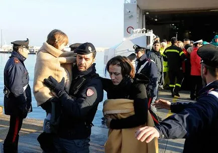 A összeomlása a hajó Costa Concordia, fotó hírek