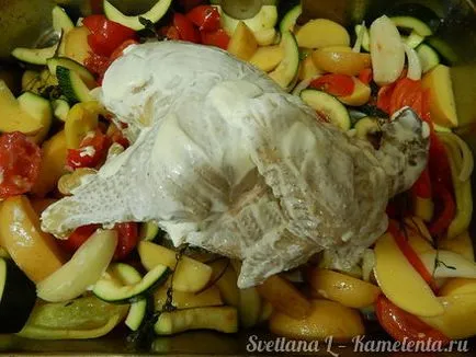 Пилешки печени със зеленчуци, рецепта със снимка на печена пиле със зеленчуци на фурна