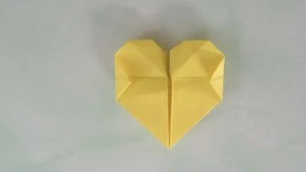master-class pe origami, „o inimă cu o floare“