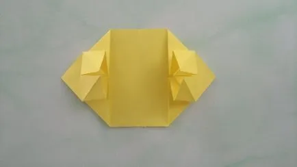 Mester osztályban origami, „a szív egy virág”