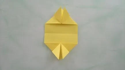 Mester osztályban origami, „a szív egy virág”