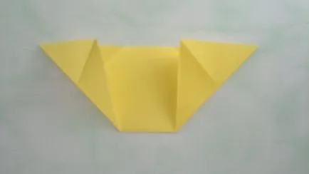 Mester osztályban origami, „a szív egy virág”