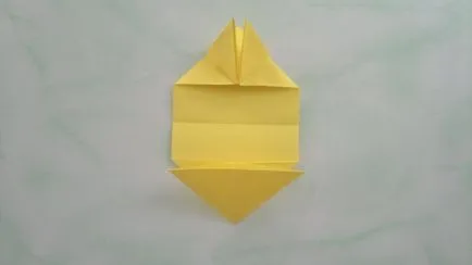 Mester osztályban origami, „a szív egy virág”