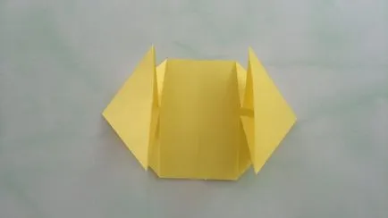 Mester osztályban origami, „a szív egy virág”