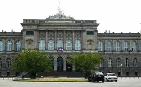 Educație în Franța pentru română și cele mai bune universități