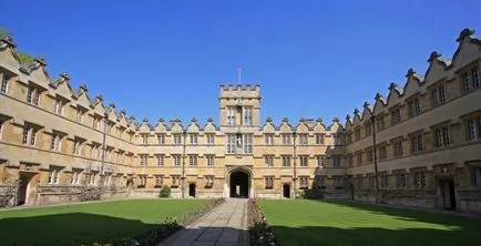 Oxford University - szerkezet hagyomány kategóriájú tandíjak