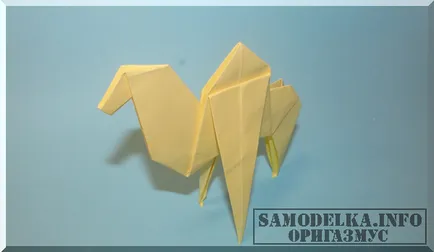 Оригами хартия камила със собствените си ръце
