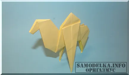 cămilă hârtie Origami cu propriile sale mâini