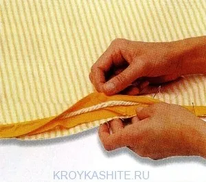 Finisare perne decorative margini - tăiere și de cusut