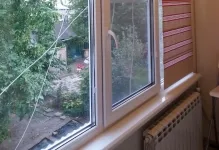 Perdelele pe perdele balcon foto pe balcon, romane atârnă fără streșini, cu propriile lor mâini pentru a face