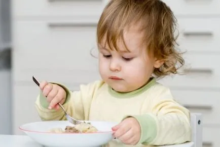 A baba hal kezdeni szilárd ételeket és milyen korban is lehetséges, hogy a halak