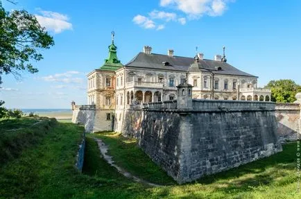 Pidhirtsi Castle Lviv régióban (információk, történelem, leírás, hogyan lehet eljutni oda)