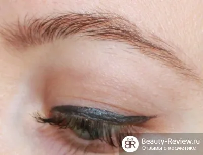 reflecții contur lichid # 1 oțel Eyeliner YSL moire, recenzii cosmetice