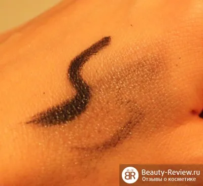 reflecții contur lichid # 1 oțel Eyeliner YSL moire, recenzii cosmetice