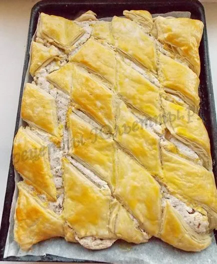 Egyszerű pikkelyes baklava recept egy fotó