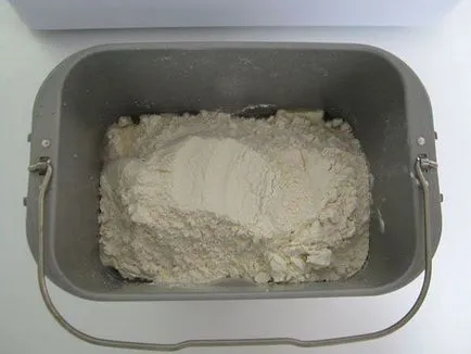 Рецепта козунак в машина хляб с една стъпка по стъпка снимка