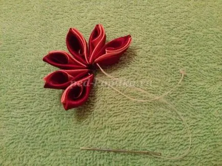 Гумени косата в стила на kanzashi