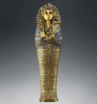 Tutanhamon szarkofágja fa, kő, arany