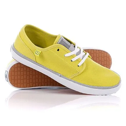 Abból, amit viselni a sárga cipők fotó lehetőségeket, és fényes nyári színes képek