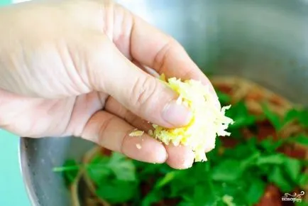 Spagetti bazsalikomos paradicsom - egy lépésről lépésre recept fotók