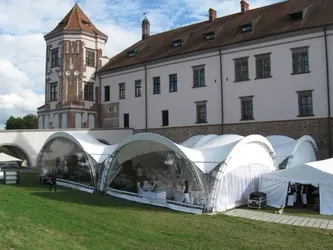 Esküvő Nesvizh Castle szervezése és lebonyolítása fotó - ára egy esküvő a Nesvizh Castle