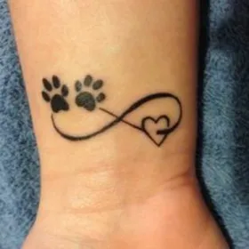 Picior tatuaj sensul - semnificația simbolului pentru fete si baieti