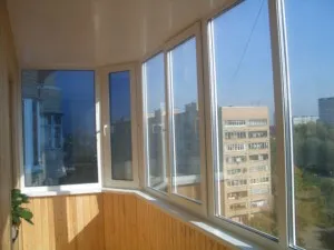 Топло остъклен балкон