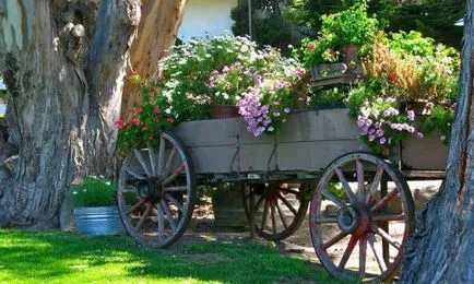 Wagon в градината дизайн в