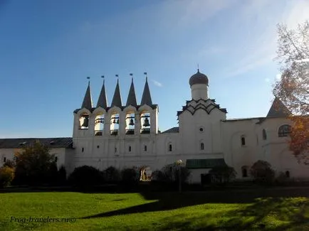 Tikhvin Manastirea Adormirea Maicii Domnului Marian, sau de pelerinaj icoana Maicii noastre Lady Hodegetria