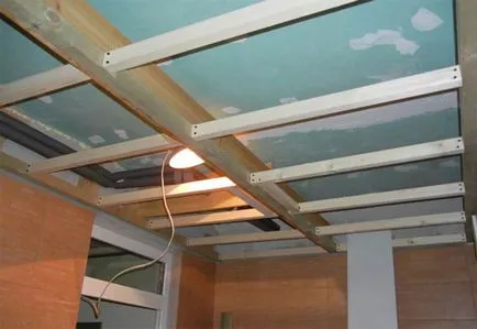 Инсталация и монтаж на PVC панели на тавана, как да се подгъва таван, устройството и монтаж