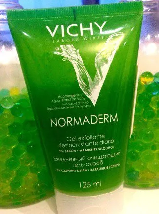 Vichy normaderm exfoliant facial cu microbile