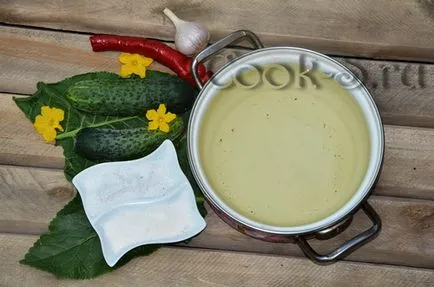 Хрупкави консервирани краставици - стъпка по стъпка рецепта със снимки, консервиране
