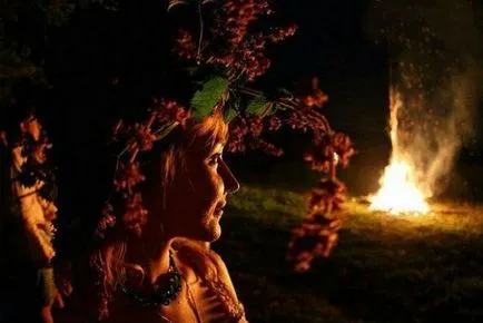 Parcelele pe vacanță Ivana Kupala în soare, magia de apă și foc