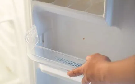 Az illata a hűtőben, hogyan kell eltávolítani a gyors és elérhető módon