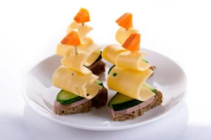 10 Bright ötletek canapes nyárson! Snack, hogy vonzó lesz minden!