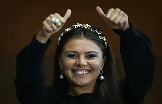 Alina Kabaeva părăsește Duma de Stat la cerere - Politica