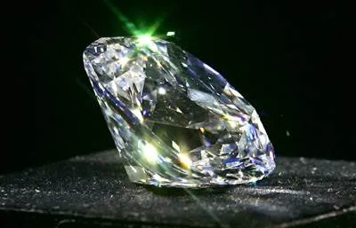 Diamond - имоти, снимки, как да се разграничават истински диамант